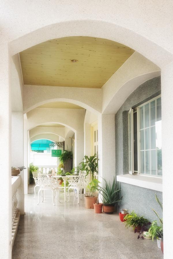 Red Roof B&B Цзинху Екстериор снимка
