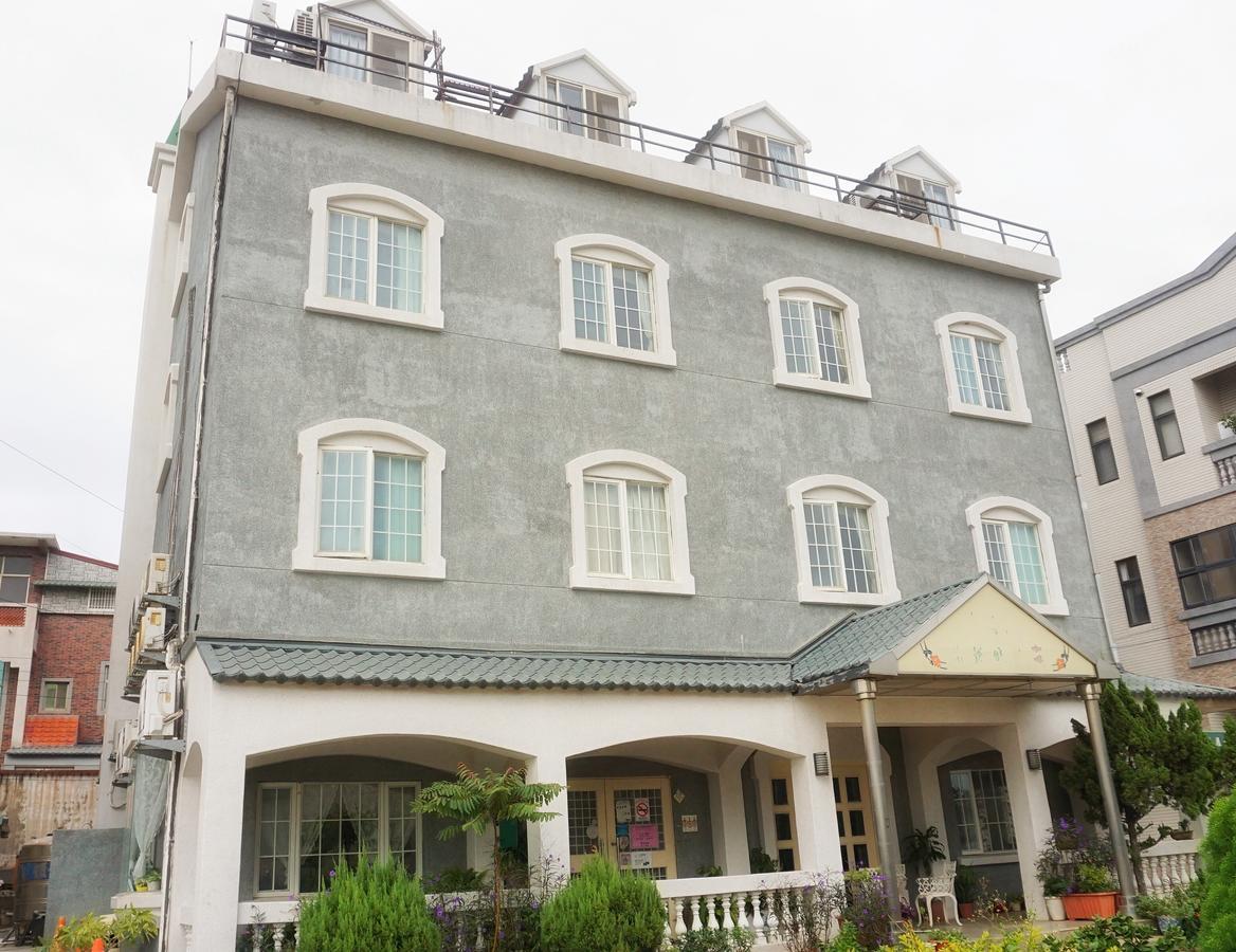 Red Roof B&B Цзинху Екстериор снимка