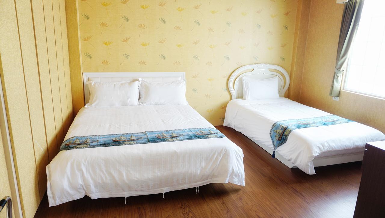 Red Roof B&B Цзинху Екстериор снимка